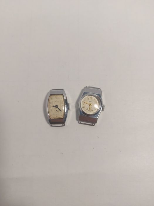 Советские женские наручные часы механика.