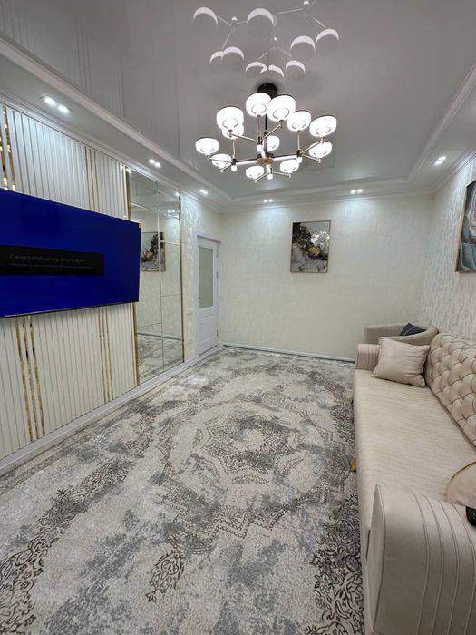 Продаётся Квартира Чиланзар И 24. 2/3/4 Кирпич 77 серия. Метро Новза