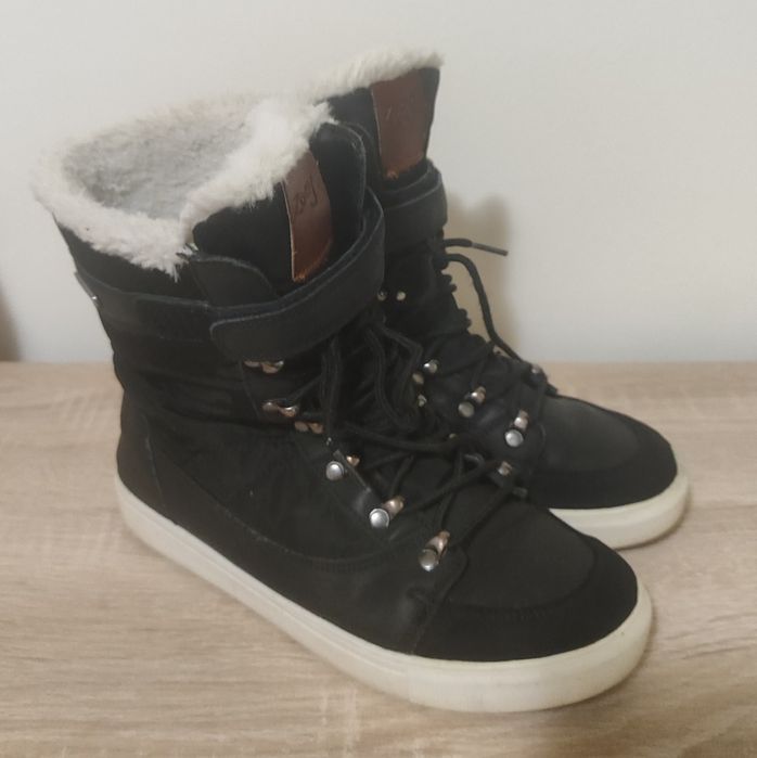 Зимни ботушки номер 37