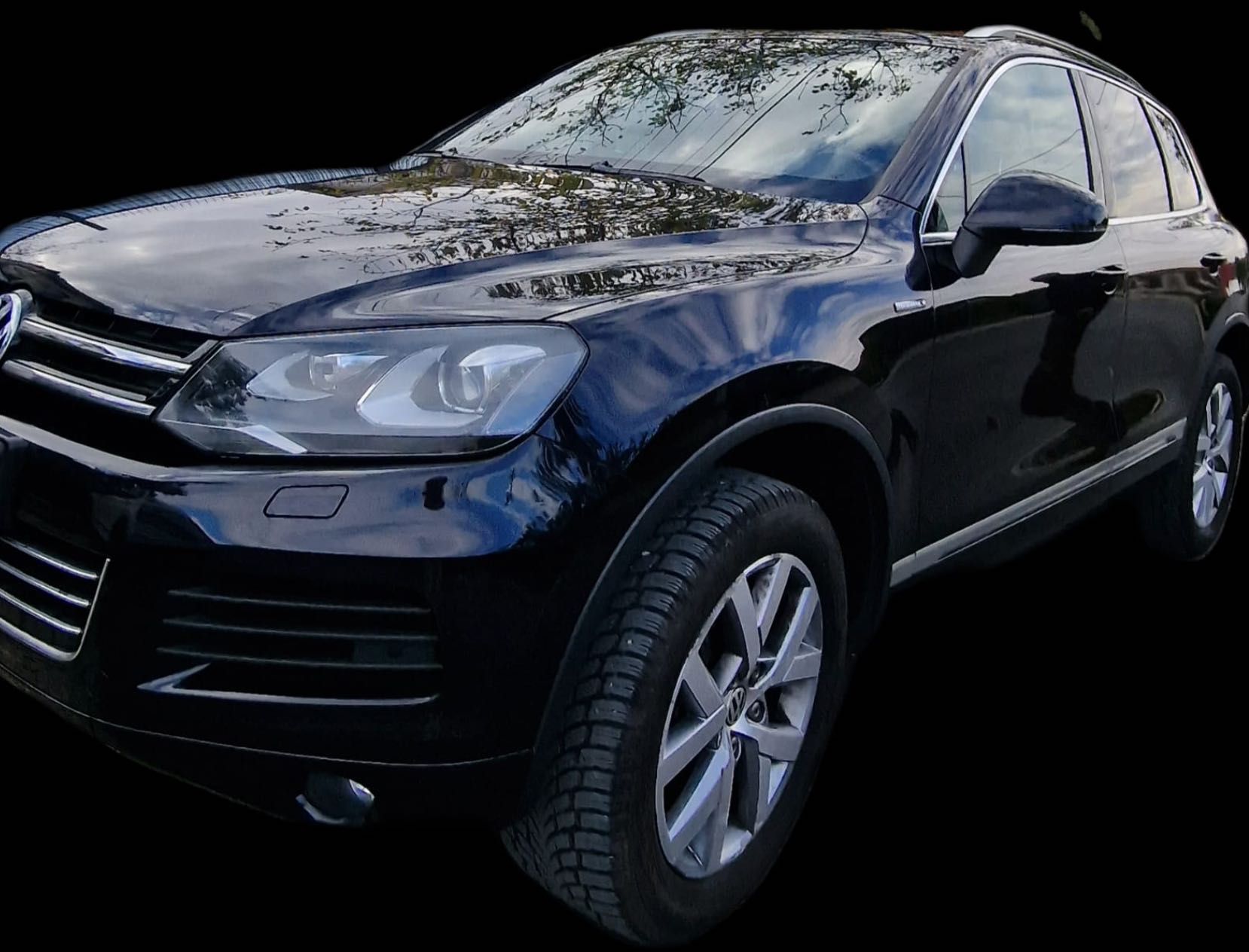 VW Touareg 177 000 km, cauciucuri de iarnă noi!