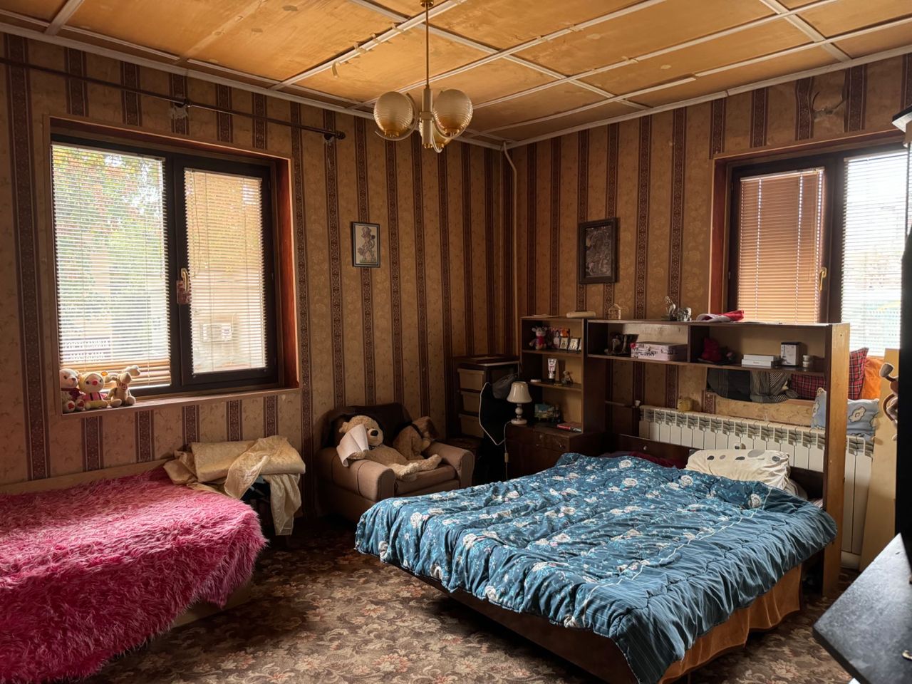 Продава се Двустаен апартамент в Перник, Център - 73 кв.м за 1233 €/кв.м - Снимка #2