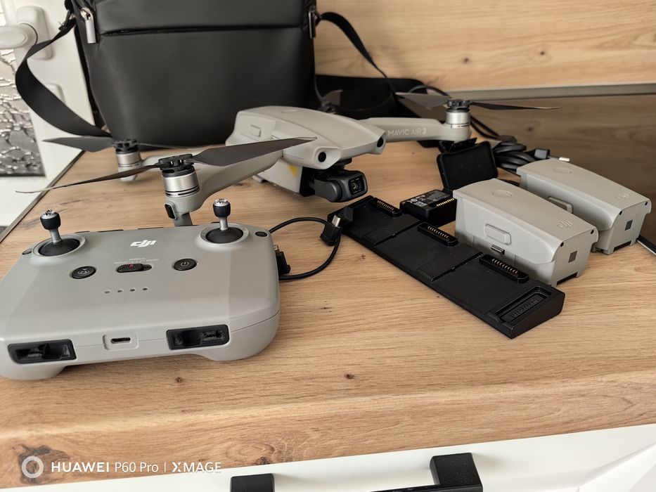 Дрон DJI MAVIC AIR 2 Fly More Combo