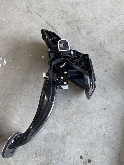 Pedala accleratie + frana Bmw M Sport seria 5 G30