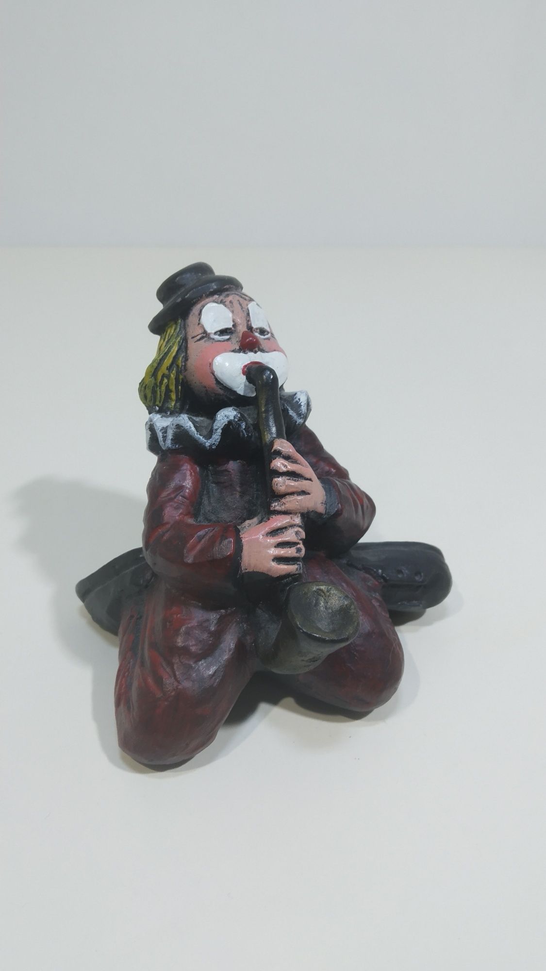 Страхотна стара керамична статуетка Клоун. Внос от Франция
