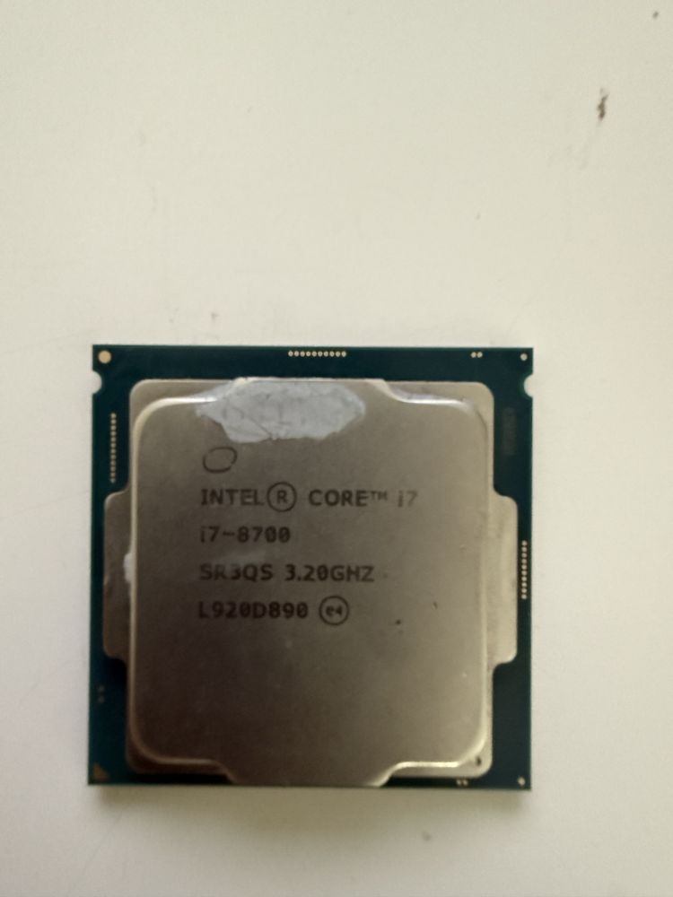 Procesor Intel I7 8700, I5 10500