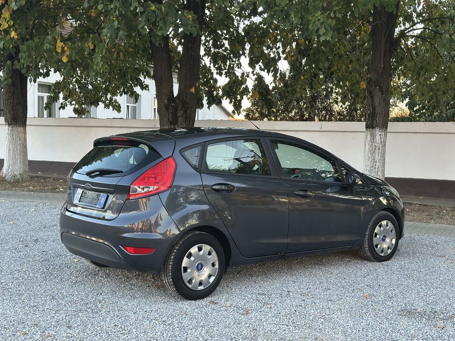 Ford Fiesta, An 2010 - 1.6 Diesel 235.000km