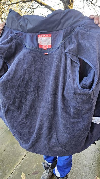 Cizme , bocanci si vesta lucru noi