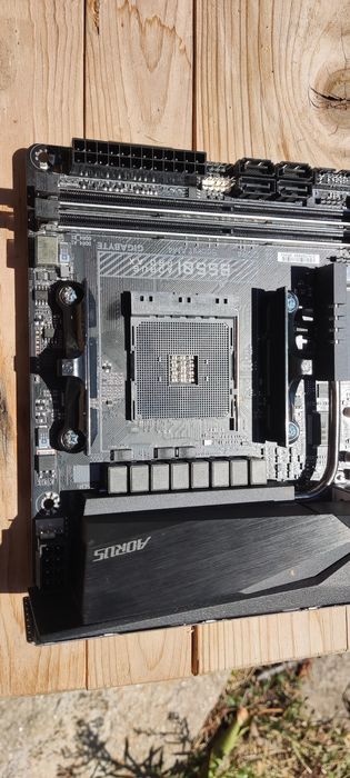 Gigabyte B550I Aorus Pro AX rev1.1