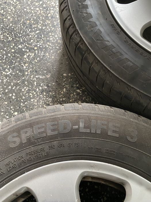 Продавам летни гуми с джантите им оригинални на ауди