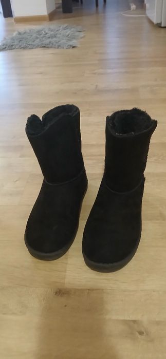 Ugg-uri noi ptr fetite 9 ani