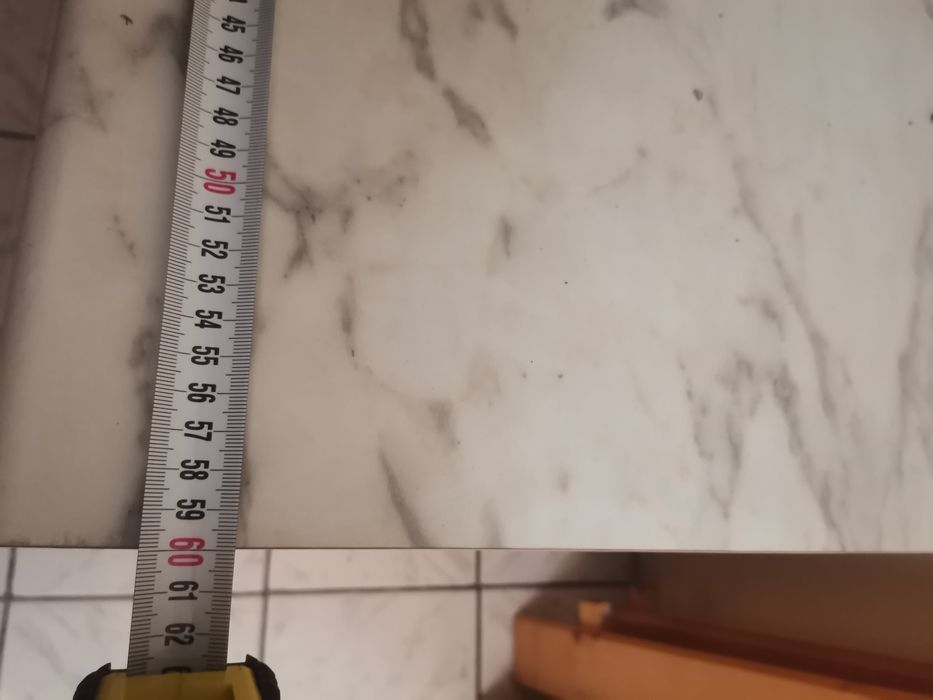 Дървен шкаф от масив шир/дълбочина/височина 60/61/86см