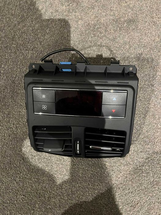 Unitate comanda clima cotiera Mercedes W212 A2048303290 A2188300454