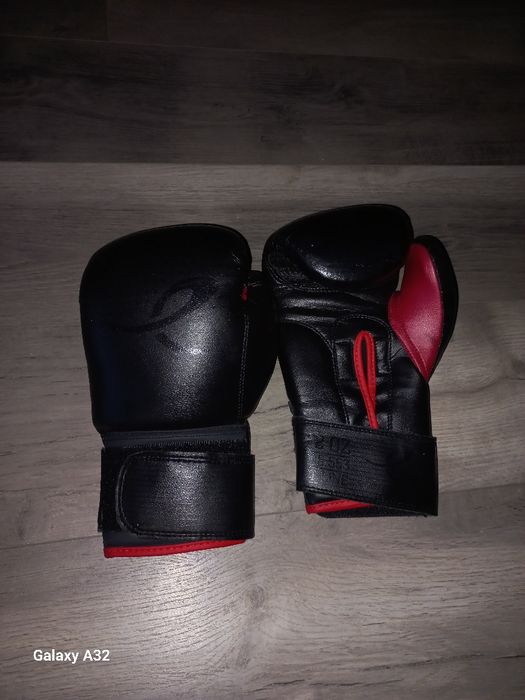 Mănuși de box.,2 perechi.