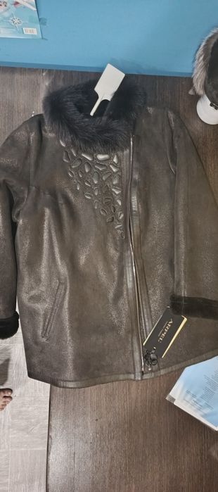 Продам женскую натуральную дублёнка новую