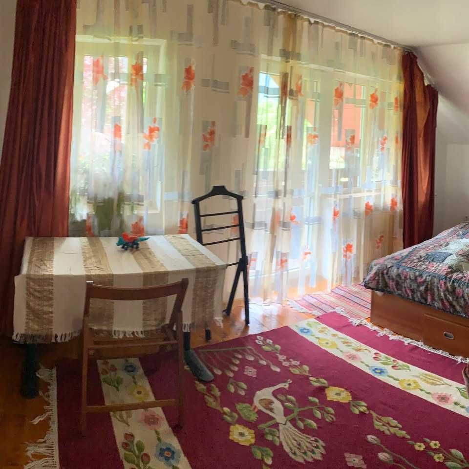 Casa de vânzare - 330 mp2 utili - 124900 EUR - pret usor negociabil