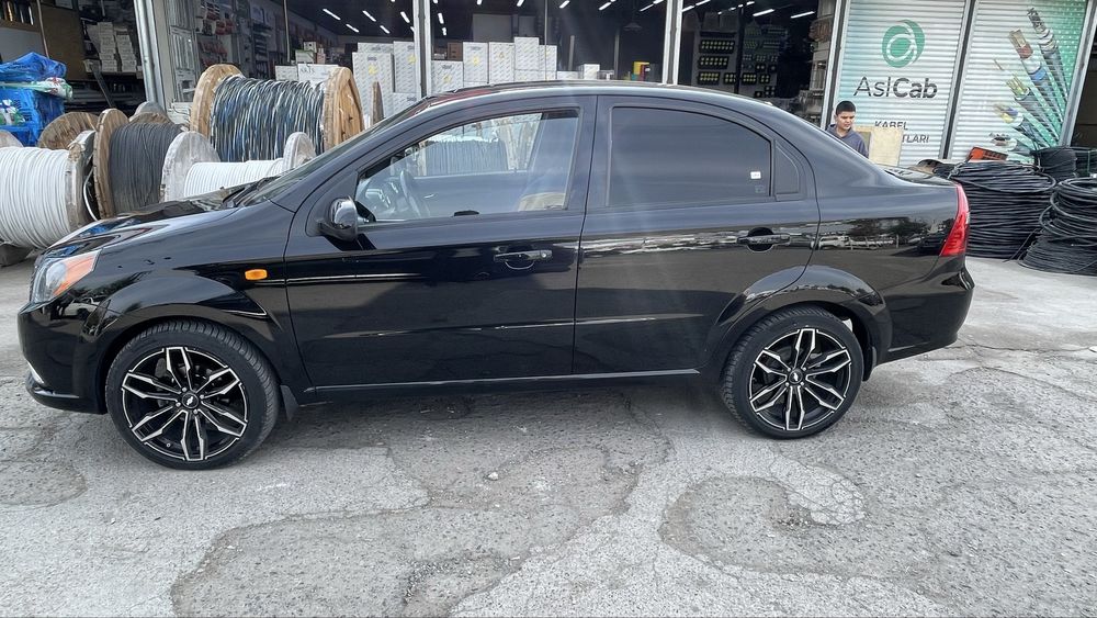 Bmw stil R17 Imperal 2025 yil ballon