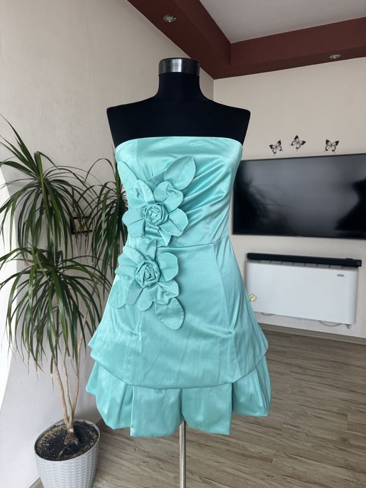 Къса официална рокля- като нова!