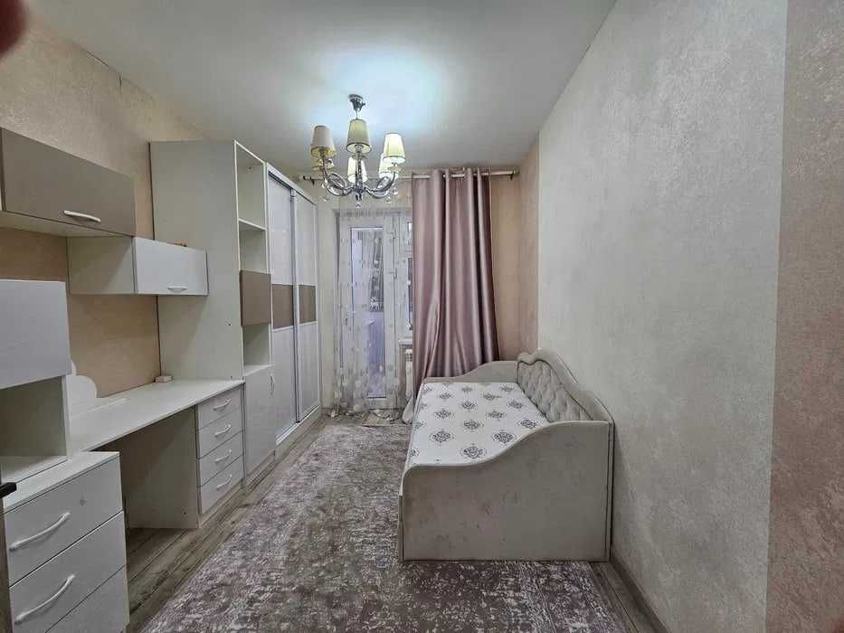 Светлая 3-комнатная квартира в банковском доме, Миробод | 85 м²