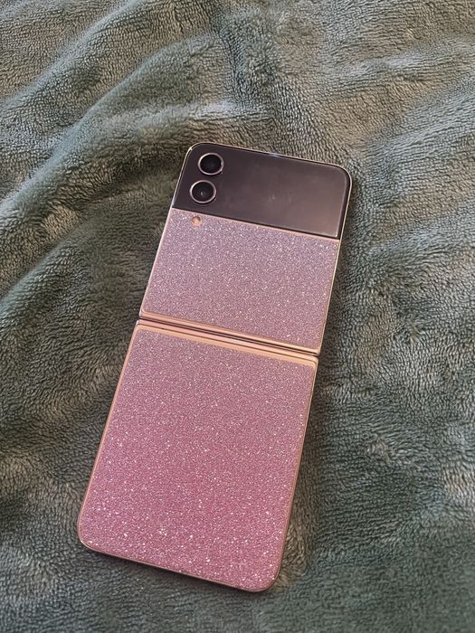 Samsung galaxy Z flip 4