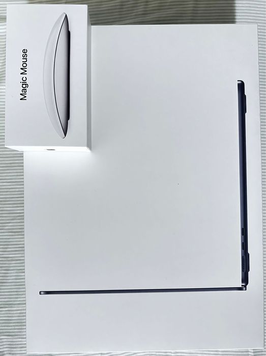 MacBook Air 13 M3  16 gb Ram 512 SSD