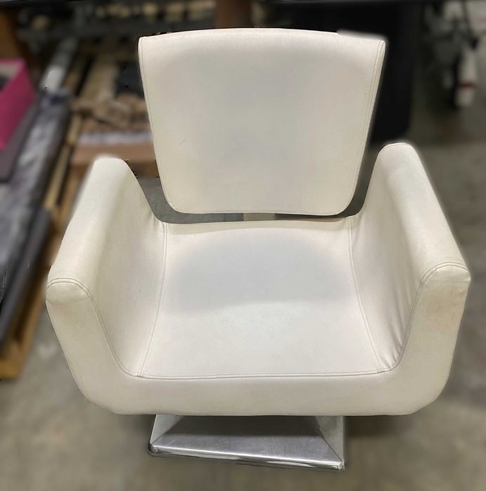 Измивна фризьорска колона и Фризьорски Стол