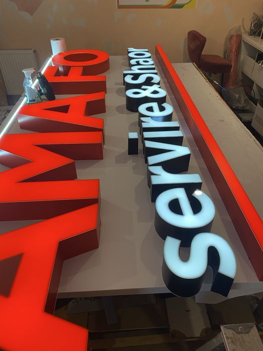 Reclame -casete luminoase-litere volumetrice -panouri publicitare -