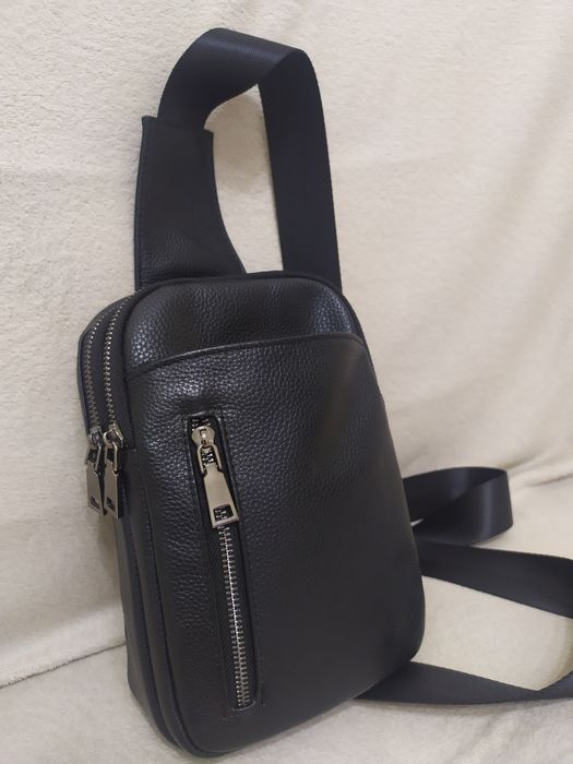 Продам барсетку кожа