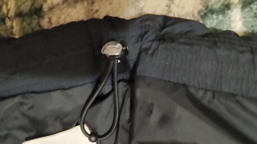 Яке Jordan ,оригинално мъжко яке с гъши пух. Размер ххл. Бартери не ме