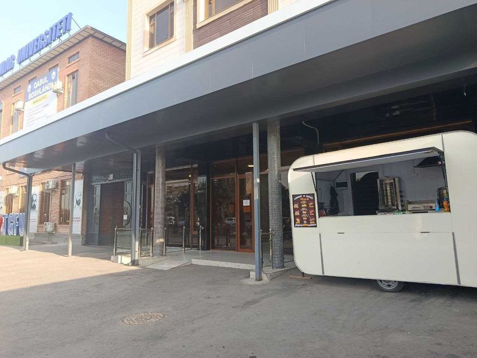 Arendaga fast-food vagon, TGFU Universitet oldida !