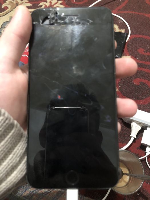 Продам айфон 7+ и сони эксперия 1 поколения сенсарный т