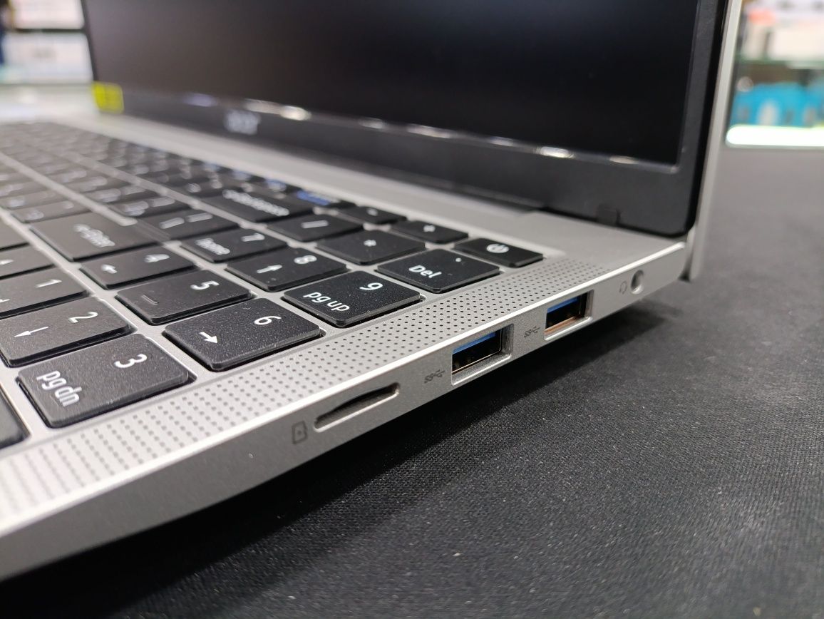 Noutbuk ноутбук Acer aspire 3 core i3 1305U bepul yetkazib beramiz