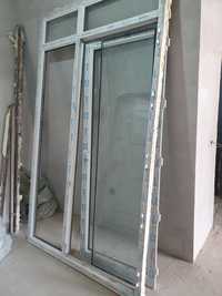 пластиковые окна с дверью размер 1.40-2.40м новый