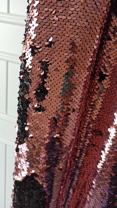 Женское платье с палетками