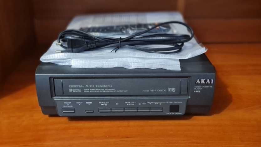 Video recorder AKAI nou