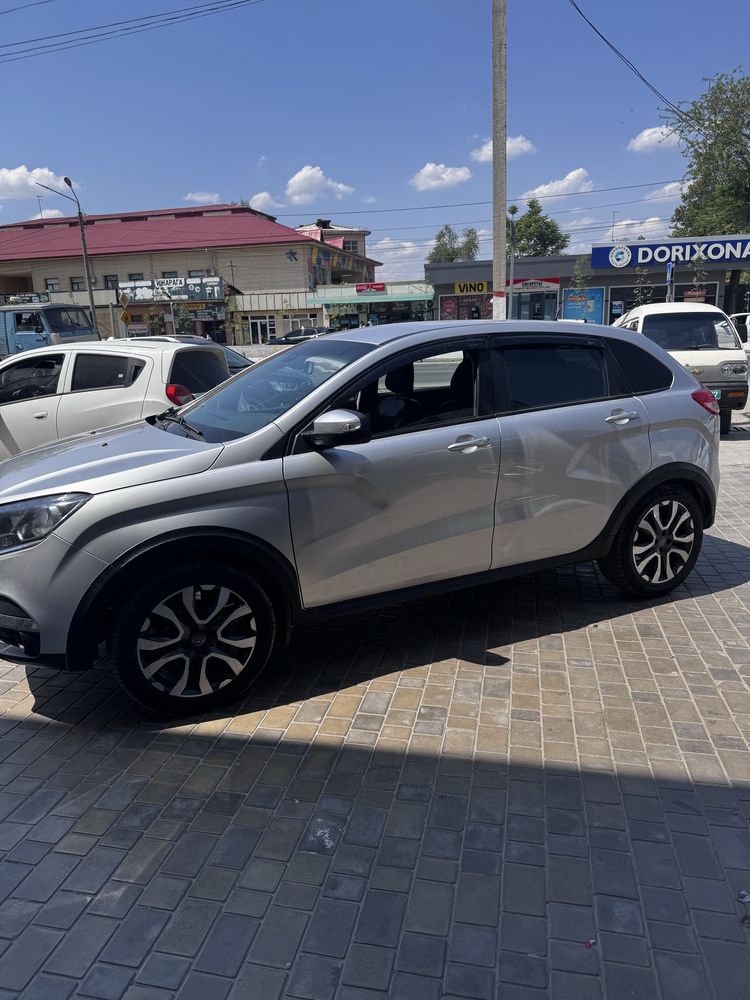 Lada xray Full срочно продается