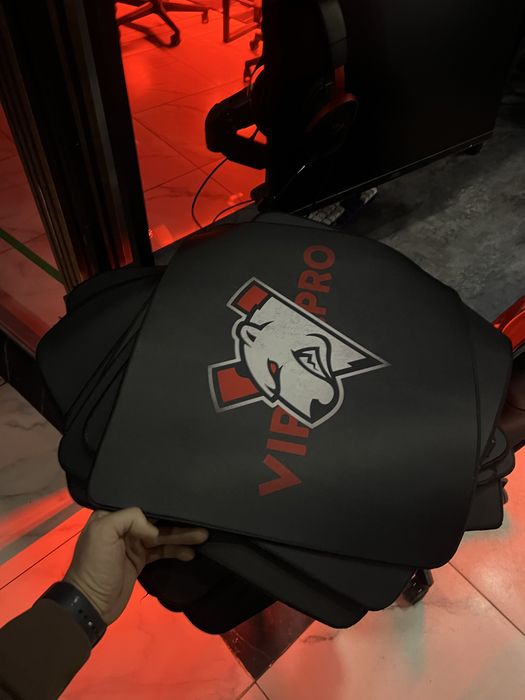 Коврики для мыщки 57штук