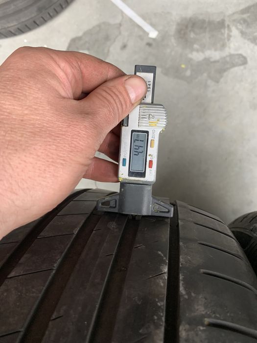 Anv vara 215/60/16 Goodyear/Michelin