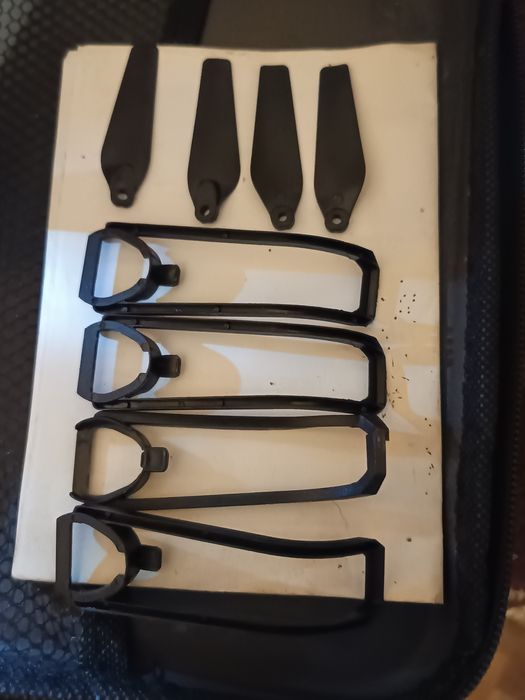 Dronă E88 -2 camere și geantă