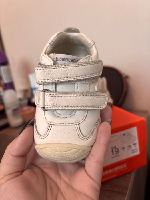 Маратонки Biomechanics размер 19