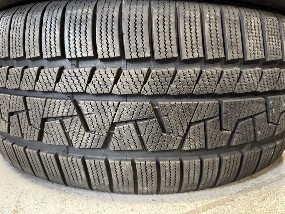 Зимни гуми 255/45/18