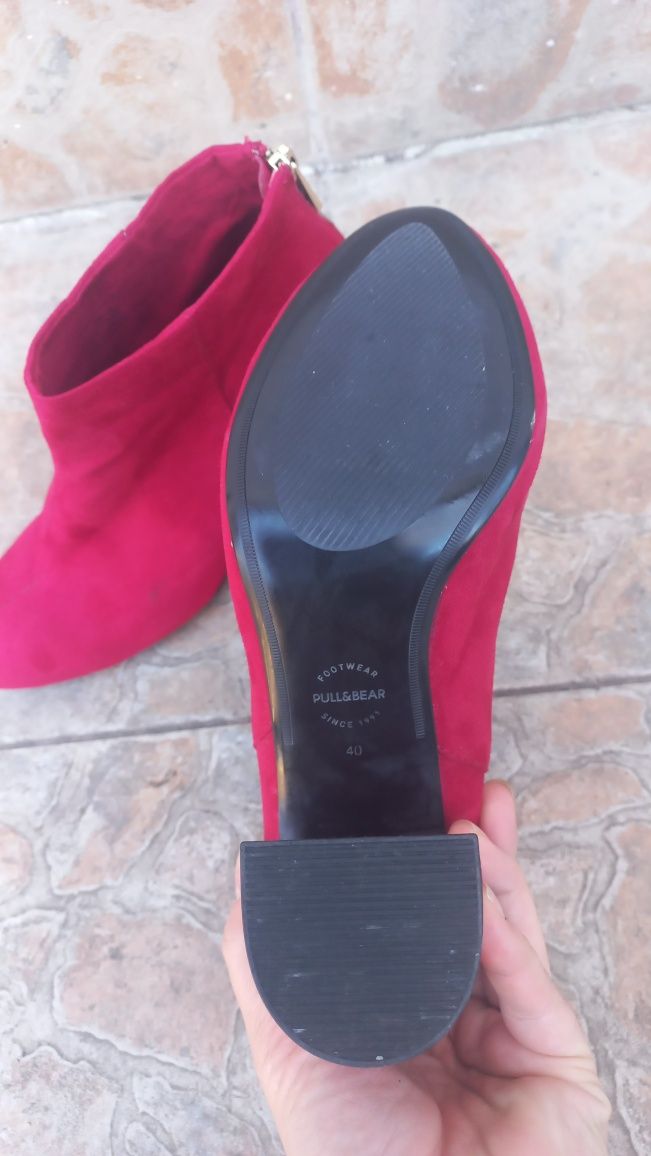 Botine Pull &bear măr 40 și botine New Yorker măr 38