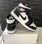 Air Jordan 1 Mid /marimea 42.5/noi/originali /fara cutie