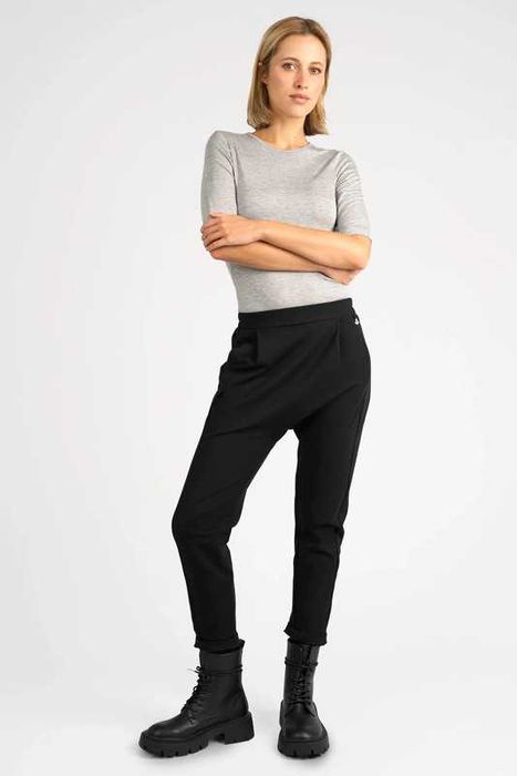 Pantalon tening negru S-M (Kultfrau)