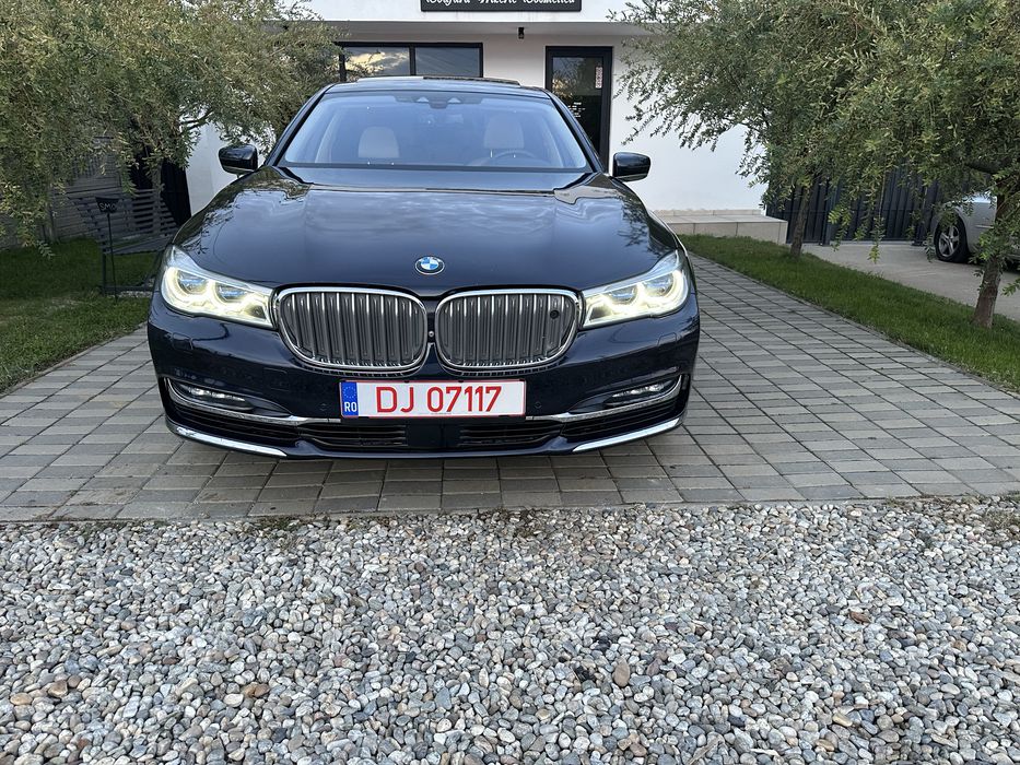 Bmw seria 750Li xDrive / President Long Individual / Sky Lounge