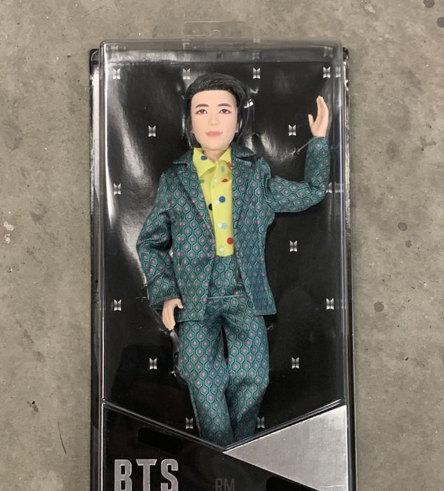 Papusa Mattel BTS RM noua