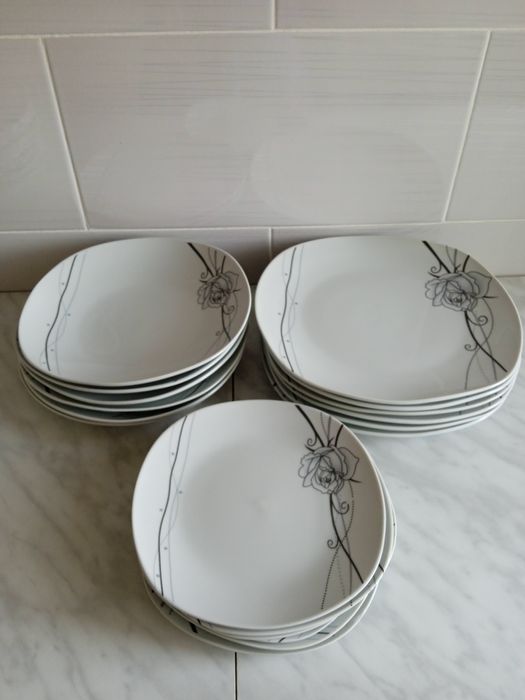 Set farfurii 18 bucati