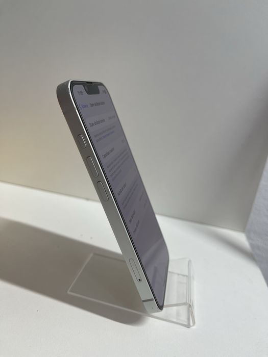 iPhone 16e White + Husa magsafe