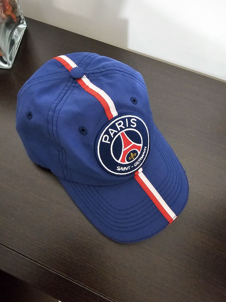 Șapcă de suporter PSG, Ligue 1