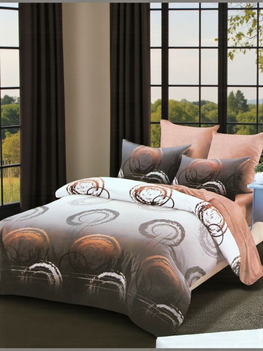 Луксозни спални комплекти