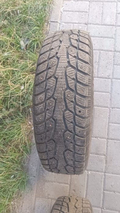 Продам зимние шины
